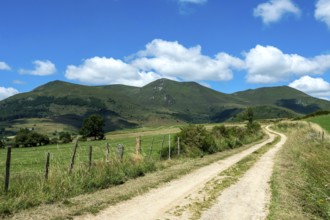 Monts Dore, Parc Naturel Regional des Volcans dAuvergne, Auvergne Volcanoes Regional Nature Park,