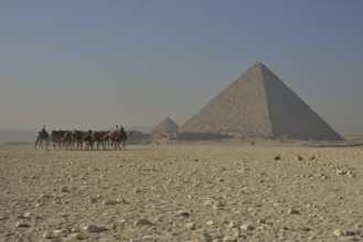 Pyramid of Menkaure, Giza, Egypt, Africa