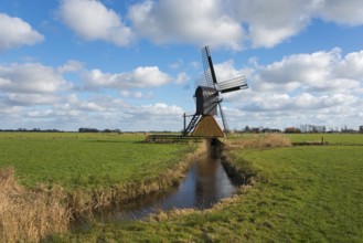 De Jansmolen or De Modden, hollow mill, Rijksmonumenten, Goengahuizen, Goëngahuizen, Goaiïngahuzen,