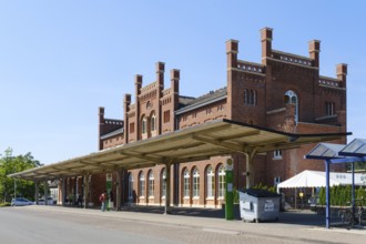 Train station, Warburg, North Rhine-Westphalia, Germany, Europe