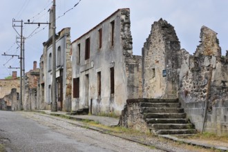 Ruins along the main road The burnt village of Oradour-sur-Glane was destroyed on 10 June 1944 when