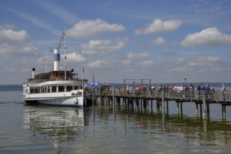 Excursion boat MS Herrsching at the jetty of Herrsching, Lake Ammer, Upper Bavaria, Bavaria,