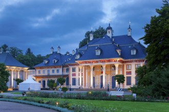 (Copyright © Sylvio Dittrich +49 1772156417) Pillnitz Palace Park in the evening, lighting