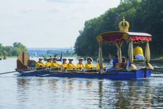 Pleasure gondolas in 1719 The 300th anniversary of the prince's wedding in 1719 was celebrated in