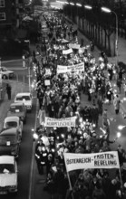 The woman's protests of the SPD, DGB and DKP against the abortion paragraph 218 on 26.2.1975 in