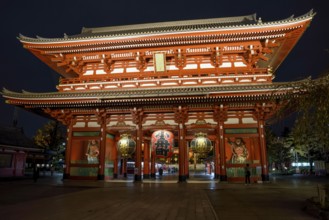 Entrance to the Senso-ji- or Asakusa-dera temple at night, district Asakusa, Tokyo, Japan, Asia