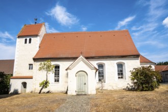 Hillmersdorf village church, Elbe-Elster district, Brandenburg, Germany, Europe