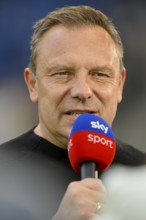 Coach André Breitenreiter TSG 1899 Hoffenheim in interview with microphone Logo SKY, PreZero Arena,