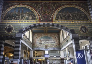 Murals in sgraffito style in the main entrance hall of the Gent-Sint-Pieters, Saint Peter's railway