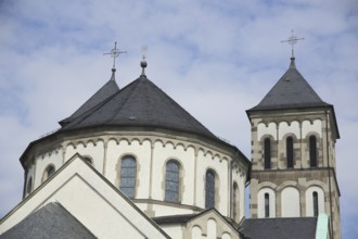 Neo-Romanesque Bernardus Church built in 1906, St. Bernhard, Nordend, Main, Frankfurt, Hesse,