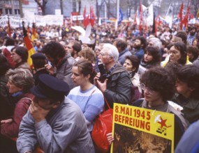 DEU, Germany: The historical slides from the 80-90s, Ruhr area.peace movement. Easter March 84-5