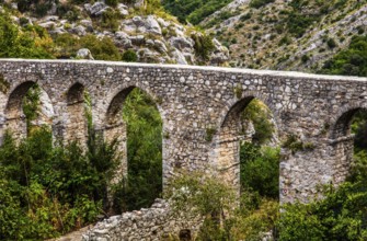 Aquaeduct built by the Turks in the 18th century outside the northern city wall, ruined city of