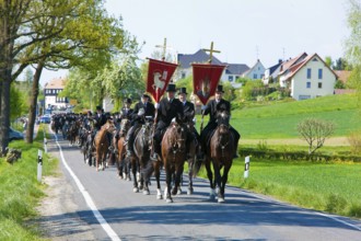 Every year at Easter there are about 5 processions in Lusatia, each with about 200 riders. The