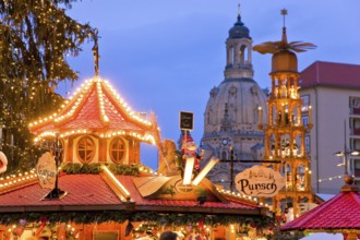 The Striezelmarkt, which has been held since 1434, is the oldest Christmas market in Germany and