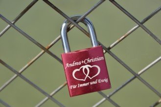 Love lock on Thalkirchen Bridge, Thalkirchen, Munich, Upper Bavaria, Bavaria, Germany, Europe