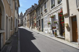 Old town alley, Autun, Département Saône-et-Loire, Region Bourgogne-Franche-Comté, Burgundy,