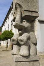 Stone portrait, elephant, heraldic animal, sculpture, statue, stone figure, sculptor's work, behind