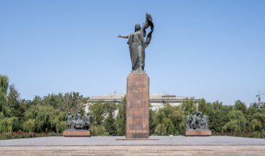 Statue on Revolution Militants Square, municipal park in Bishkek, Kyrgyzstan, Asia