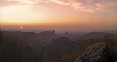 View from the Carola rock into the Schrammstein area in the back of Saxon Switzerland