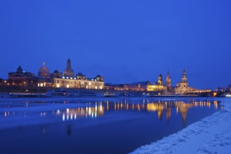 Ice drift on the Elbe in Dresden