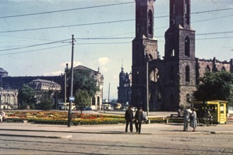 Postplatz with the ruins of the Gothic Sohienkirche, which was demolished in 1962. ESTIMATED DATE