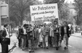 Workers of the Essen ironworks demonstrated against the reduction of social benefits after a works