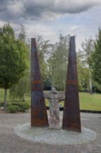 Palatinate Memorial for the Victims of Nazi Psychiatry, Sculpture Between the Cutting Lines,