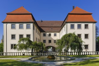 Geislingen moated castle, three-winged moated castle complex, former manor house of the Lords of