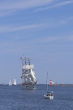 Sailing ship, pier light, Unterwarnow, Hanse Sail, Warnemünde, Rostock, Mecklenburg-Western