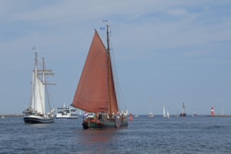 Sailing ships, pier lights, Unterwarnow, Hanse Sail, Warnemünde, Rostock, Mecklenburg-Western