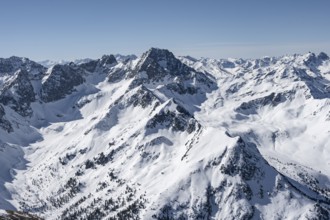 Peaks and mountains in winter, Sellraintal, Stubai Alps, Kühtai, Tyrol, Austria, Europe