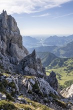 Crossing the Hackenköpfe, rocky mountains of the Kaisergebirge, Wilder Kaiser, Kitzbühel Alps,