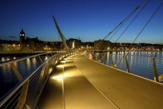 Peace Bridge, over the river Foyle, blue hour, Derry-Londonderry, province Ulster, Northern