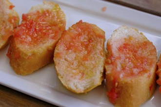 Pan de Tomate, tapas, food, Cadaqués, Costa Brava, Catalonia, Spain, Europe