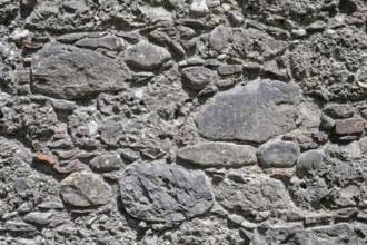 Different types of stone processed into a wall Format-filling