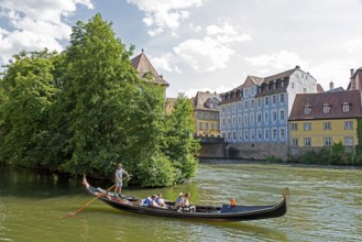 Gondolier, Boat, Regnitz, Houses, Bamberg, Upper Franconia, Bavaria, Germany, Europe