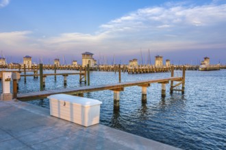 Docks and piers in the Gulfport Small Craft Harbor, Gulfport, Mississippi, USA, North America