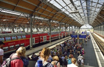 Europe, Germany, Lübeck, Schleswig-Holstein, Central Station, Train Arrivals Hall, Hamburg,