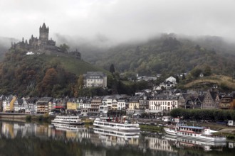 Fog in Cochem on the Moselle, Reichsburg, 01.10.2020