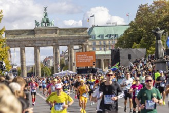 BMW Berlin Marathon. With 54, 280 finishers, it is the most popular running event in Germany.