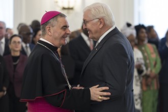 Nikola Eterovic (Archbishop of the Holy See) and Frank-Walter Steinmeier (President of the Federal