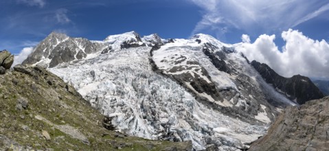 High alpine glaciated mountain landscape, La Jonction, Glacier des Bossons meets Glacier de