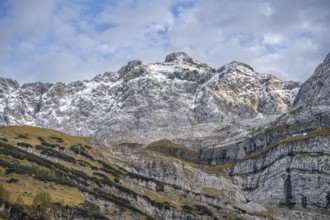 Rocky, steep summit of the Schafkarspitze, Karwendel Mountains, Alpenpark Karwendel, Tyrol,