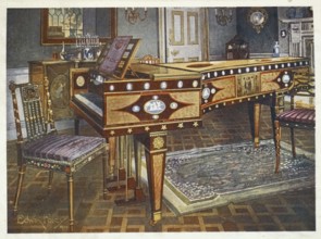 Furniture around the turn of the century 1900, Decorative furniture of the late 18th century (1910,