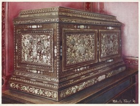 Furniture from around the turn of the century 1900, jewellery casket with inlays of walnut wood.