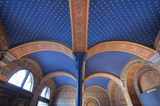 Preserved ceiling vault in the vestibule of the former synagogue, built in 1883, destroyed by the