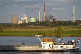 Hüttenwerke Krupp-Mannesmann, HKM in Duisburg-Hüttenheim, 2 blast furnaces, coking plant, cargo