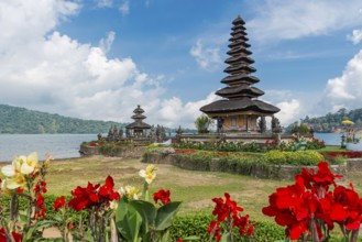 Pura Ulun Danu Bratan, attraction, Hindu temple, temple, tourism, travel, monument, pagoda, Bali,