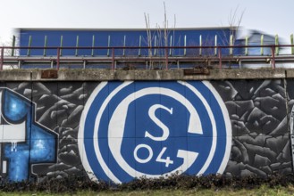 Large-format mural, graffiti, of the Schalke fan scene, below the A42 motorway,