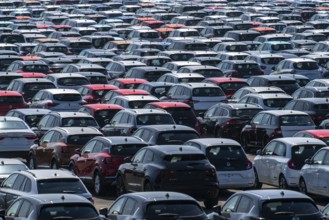 Car terminal in the Logport I inland port, in Duisburg on the Rhine, vehicle handling of new cars,